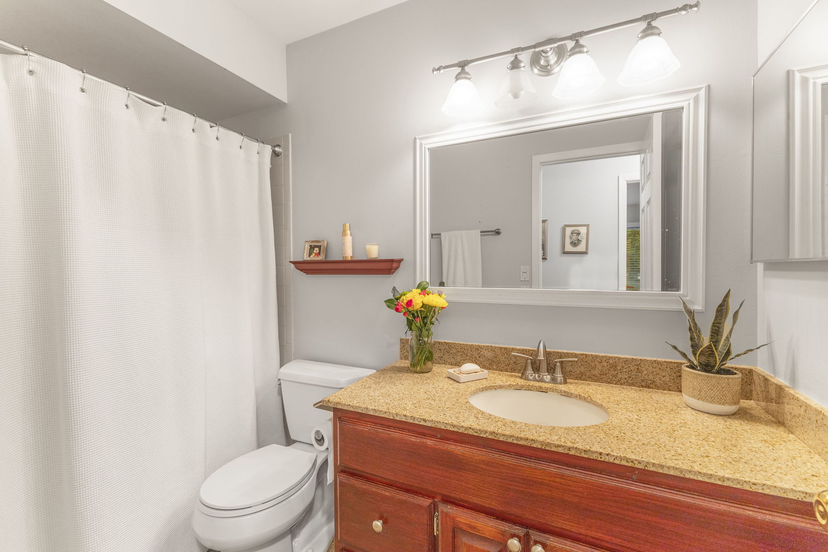 449 Old Surrey Road Hinsdale, IL 60521 - Photo 17 of 23 Gallery Image 17