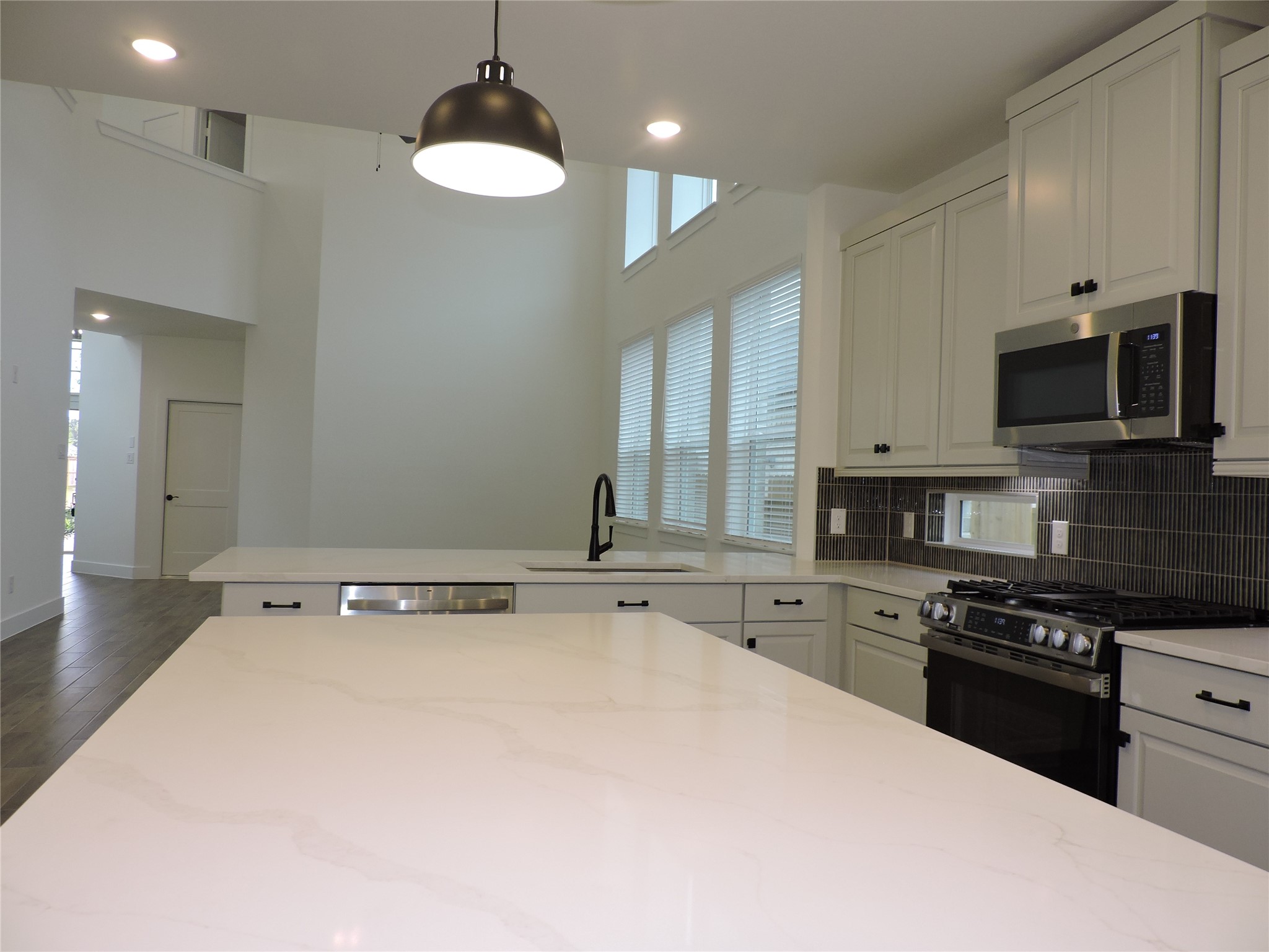 12853 Meadow Wind Way Conroe, TX 77302 - Photo 12 of 34