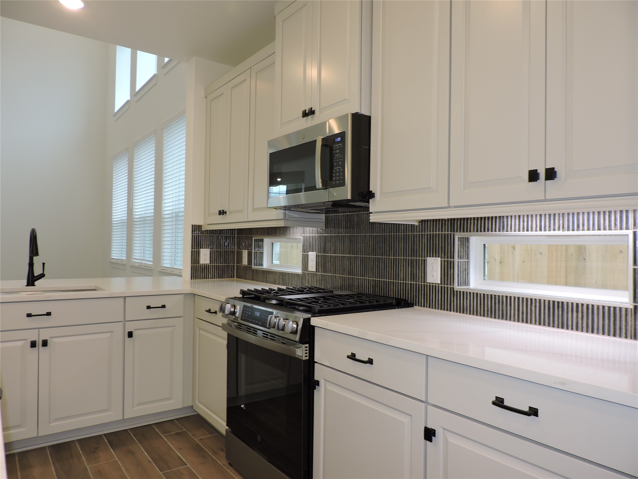 12853 Meadow Wind Way Conroe, TX 77302 - Photo 13 of 34