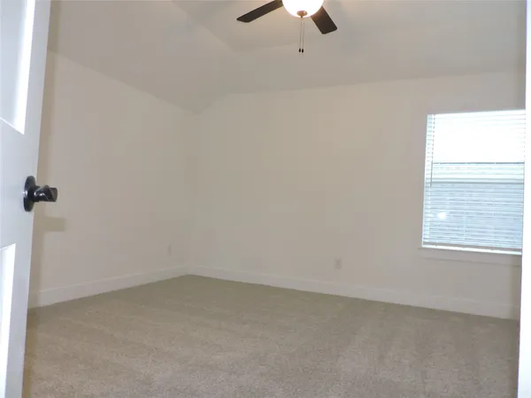 $2,800 | 12853 Meadow Wind Way, Conroe, TX 77302