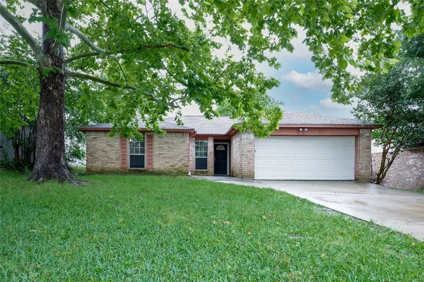 $1,550 | 13215 Lake Breeze Lane, Willis, TX 77318