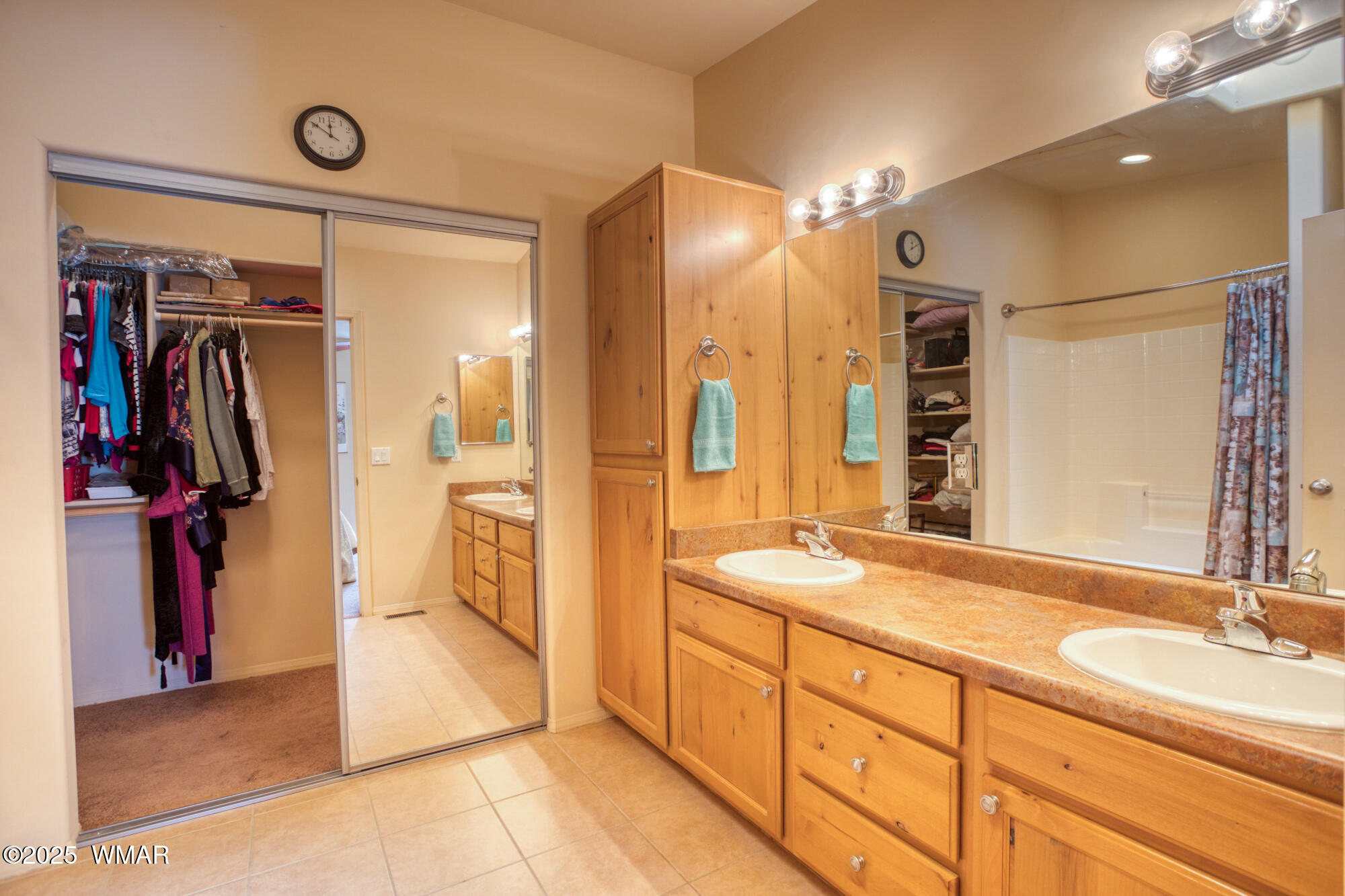 6214 West Starlight Ridge Parkway Lakeside, AZ 85929 - Photo 20 of 28 ....and a generous walk-in closet with mirrored doors!