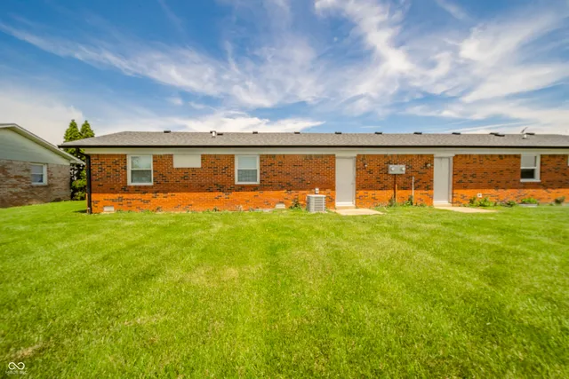 $1,300 | 6461 West 300 South, Anderson, IN 46011