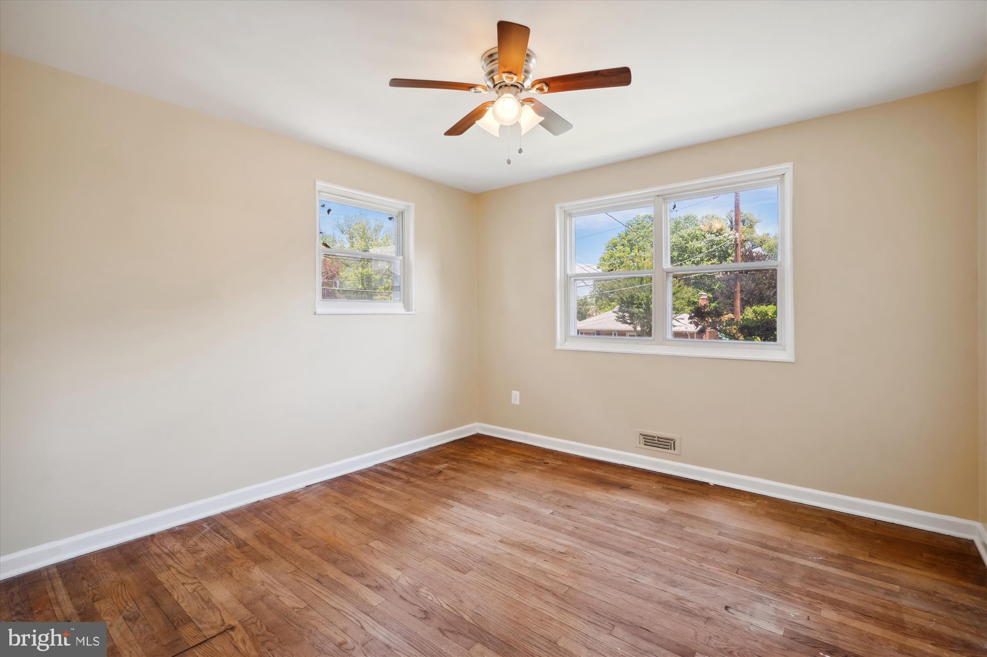 12724 Feldon Street Silver Spring, MD 20906 - Photo 11 of 22 First Floor Bedroom