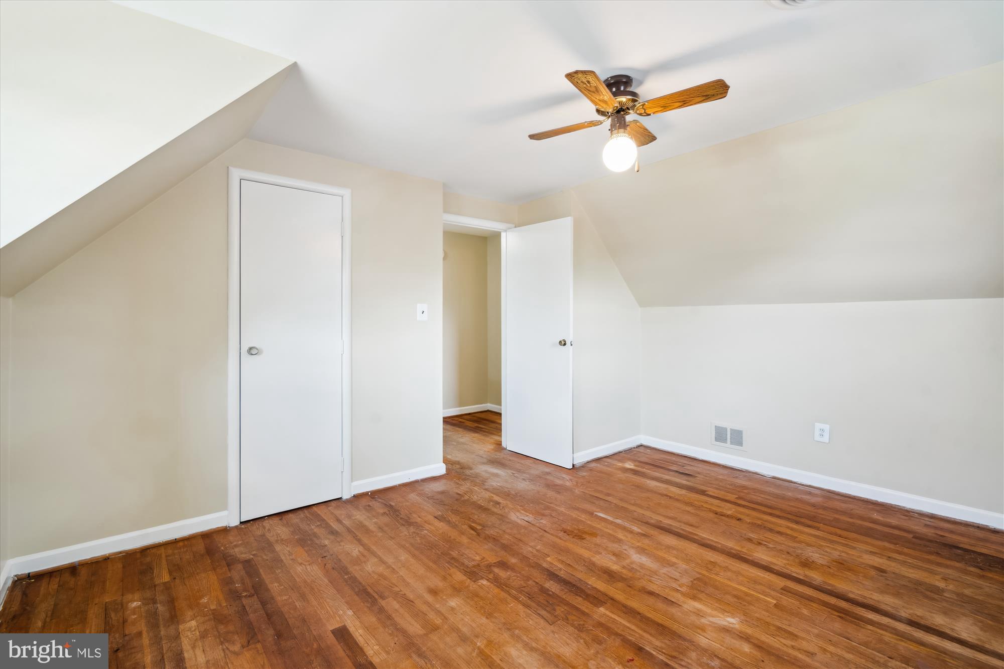 12724 Feldon Street Silver Spring, MD 20906 - Photo 17 of 22 Upper Level Bedroom