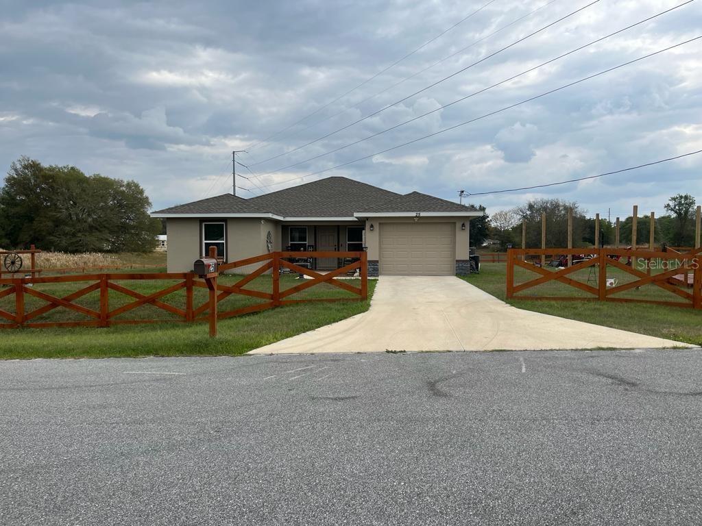 25 Locust Loop Circle Ocala, FL 34472 - Photo 1 of 1 Gallery Image 1