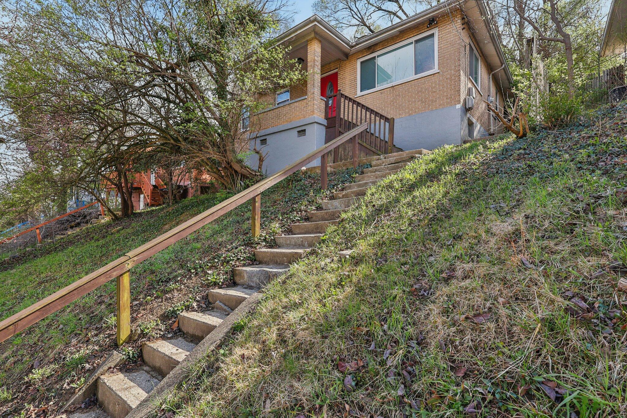 621 Edgecliff Road Covington, KY 41014 - Photo 1 of 30