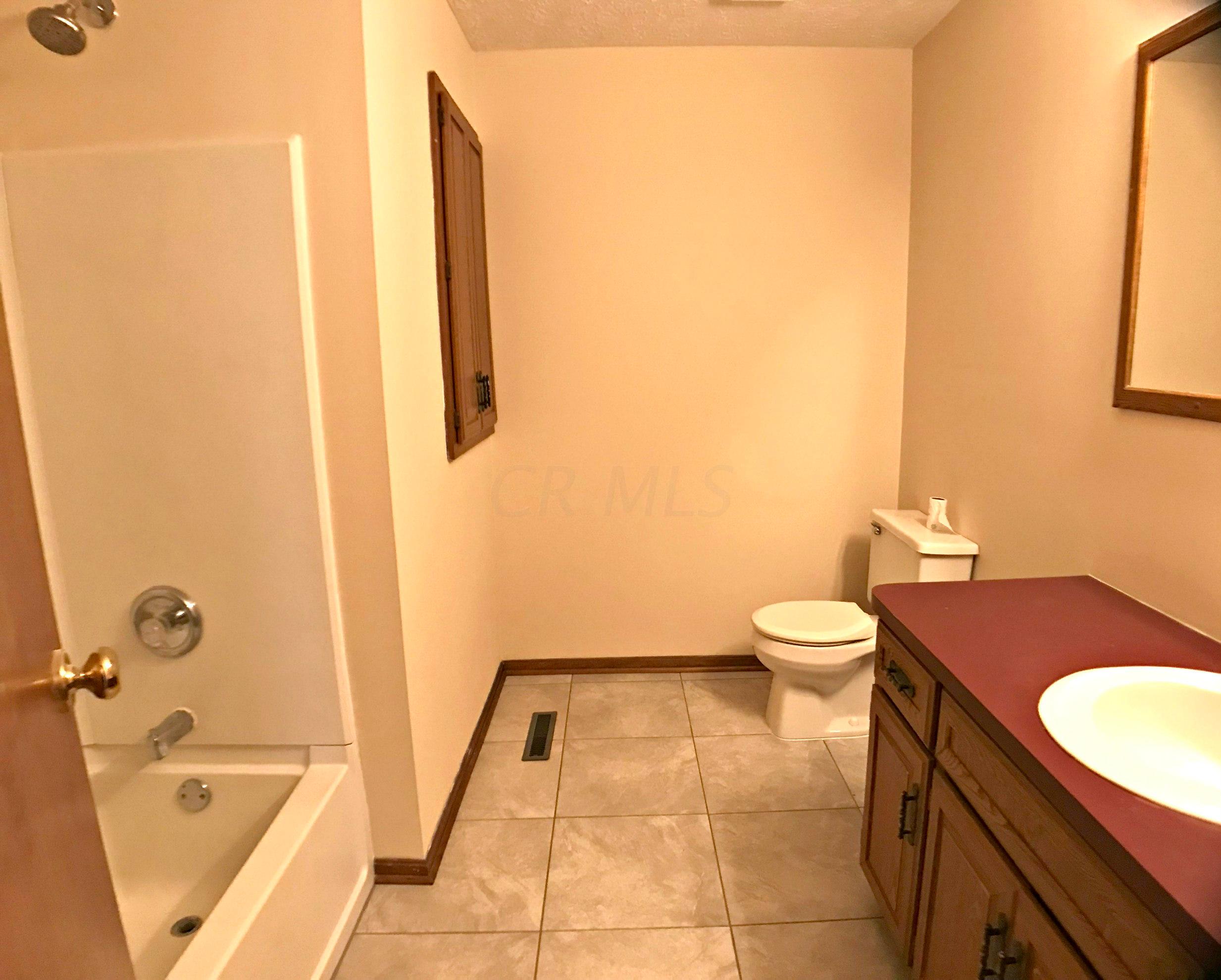 2035 Whipple Road Delaware, OH 43015 - Photo 22 of 38