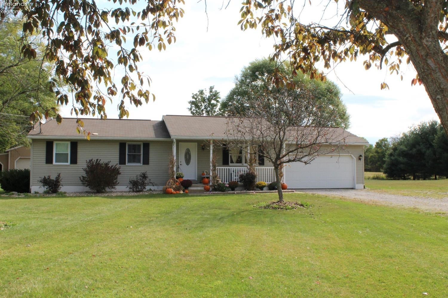 702 Hettle Road Willard, OH 44890 - Photo 1 of 10 Gallery Image 1