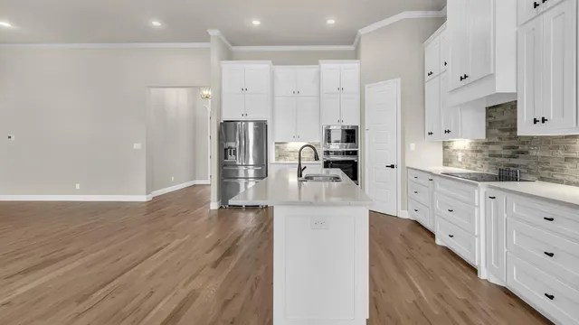 $629,000 | 121 Dubois Road, Poolville, TX 76487