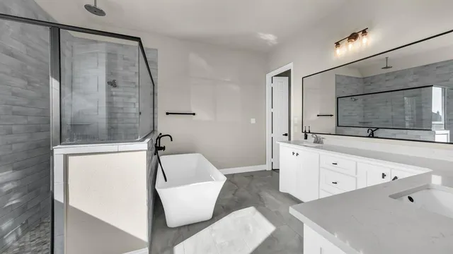 $629,000 | 121 Dubois Road, Poolville, TX 76487