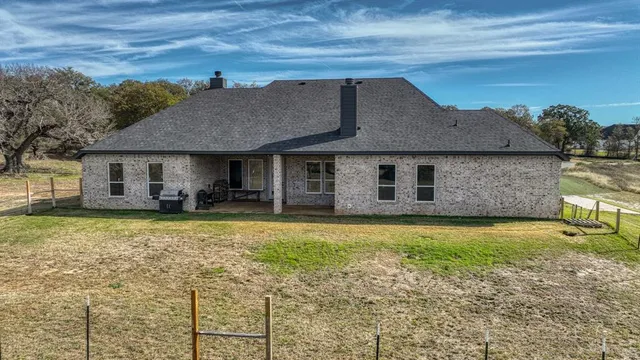 $629,000 | 121 Dubois Road, Poolville, TX 76487