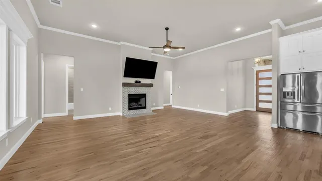 $629,000 | 121 Dubois Road, Poolville, TX 76487