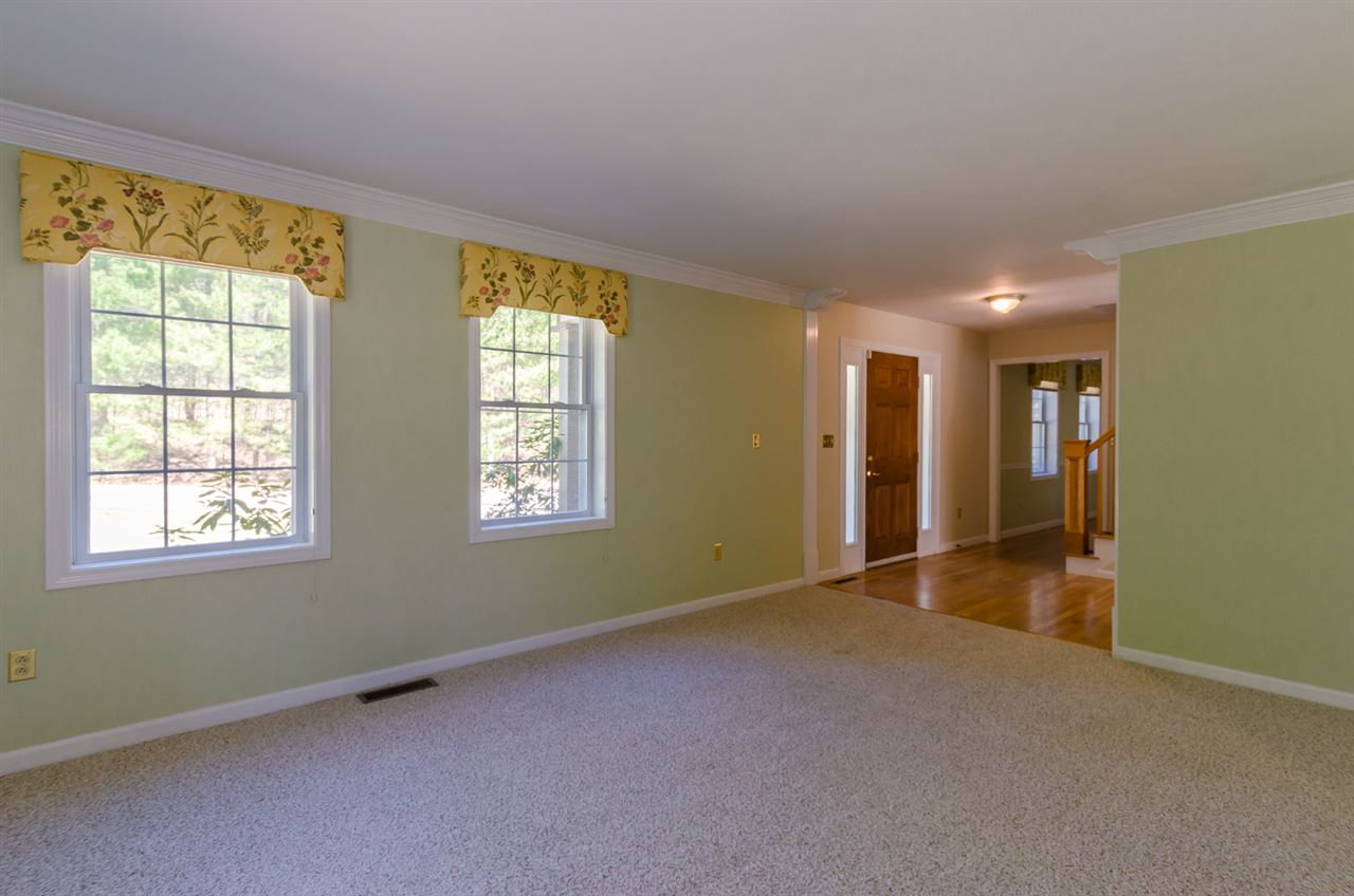 261 Pine Hill Road Hollis, NH 03049 - Photo 11 of 40