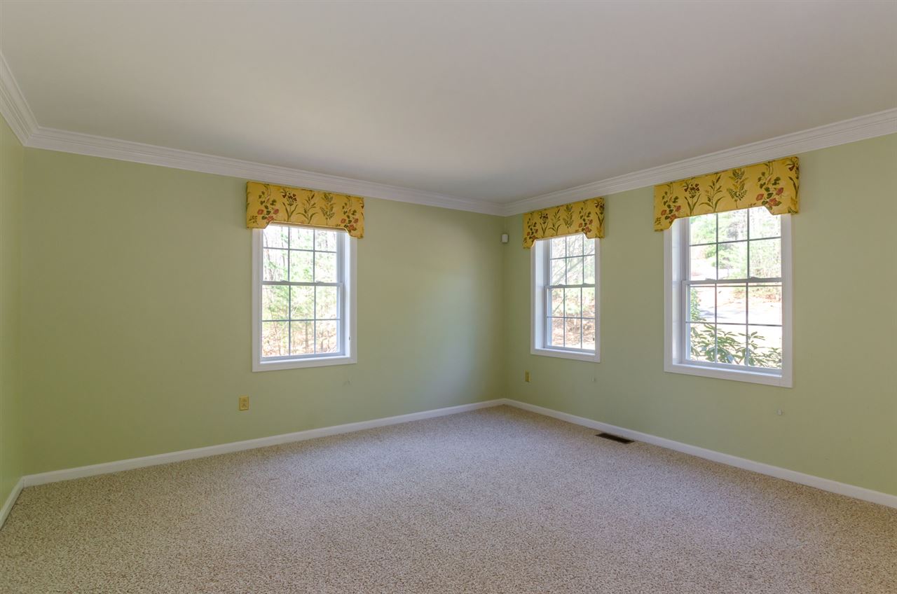 261 Pine Hill Road Hollis, NH 03049 - Photo 12 of 40