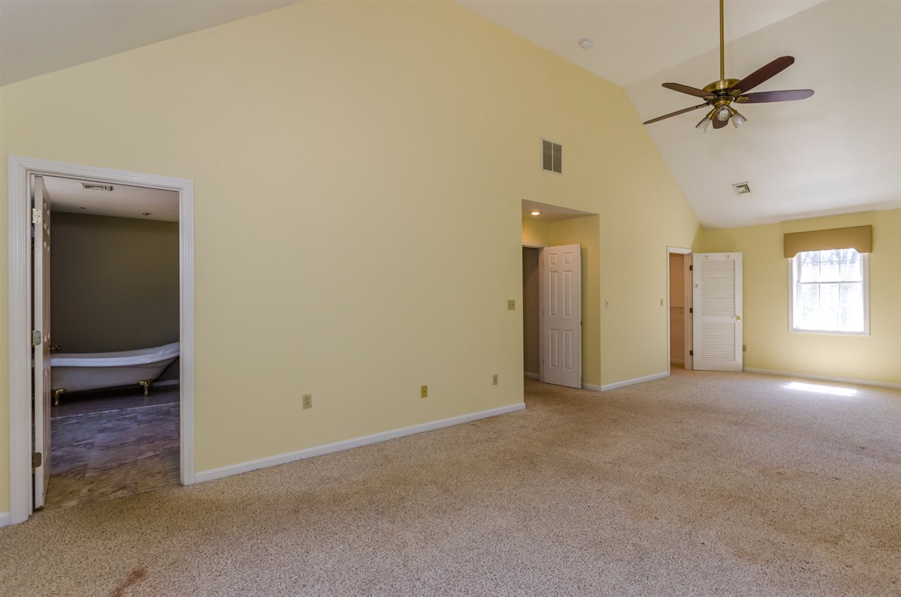 261 Pine Hill Road Hollis, NH 03049 - Photo 20 of 40
