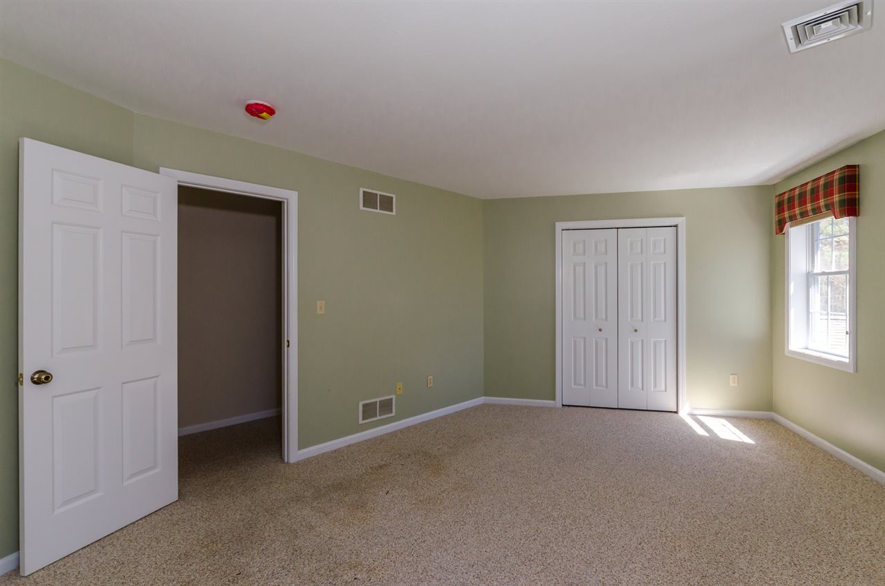 261 Pine Hill Road Hollis, NH 03049 - Photo 24 of 40