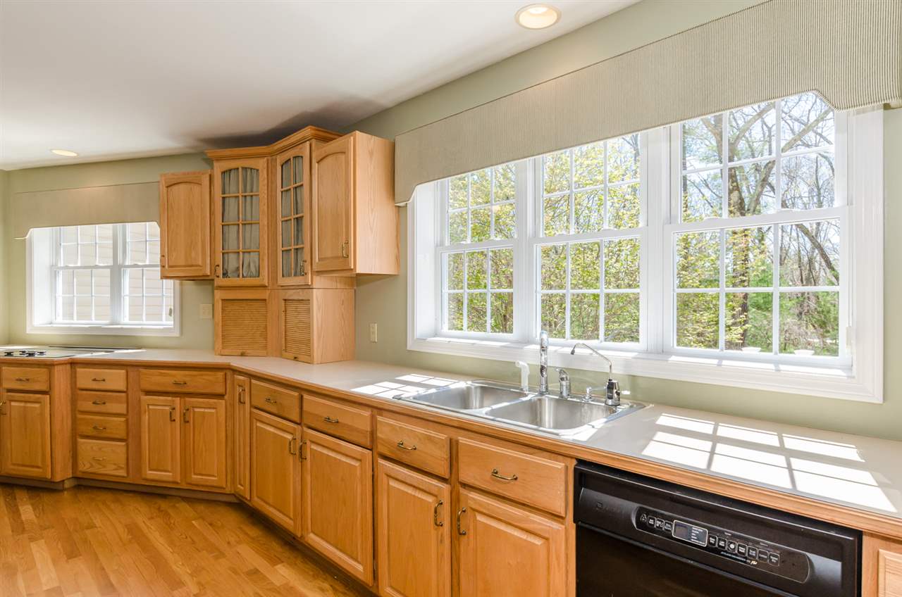261 Pine Hill Road Hollis, NH 03049 - Photo 5 of 40