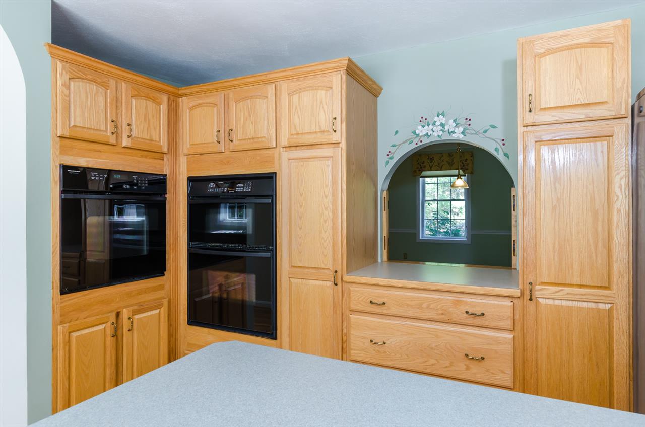 261 Pine Hill Road Hollis, NH 03049 - Photo 6 of 40