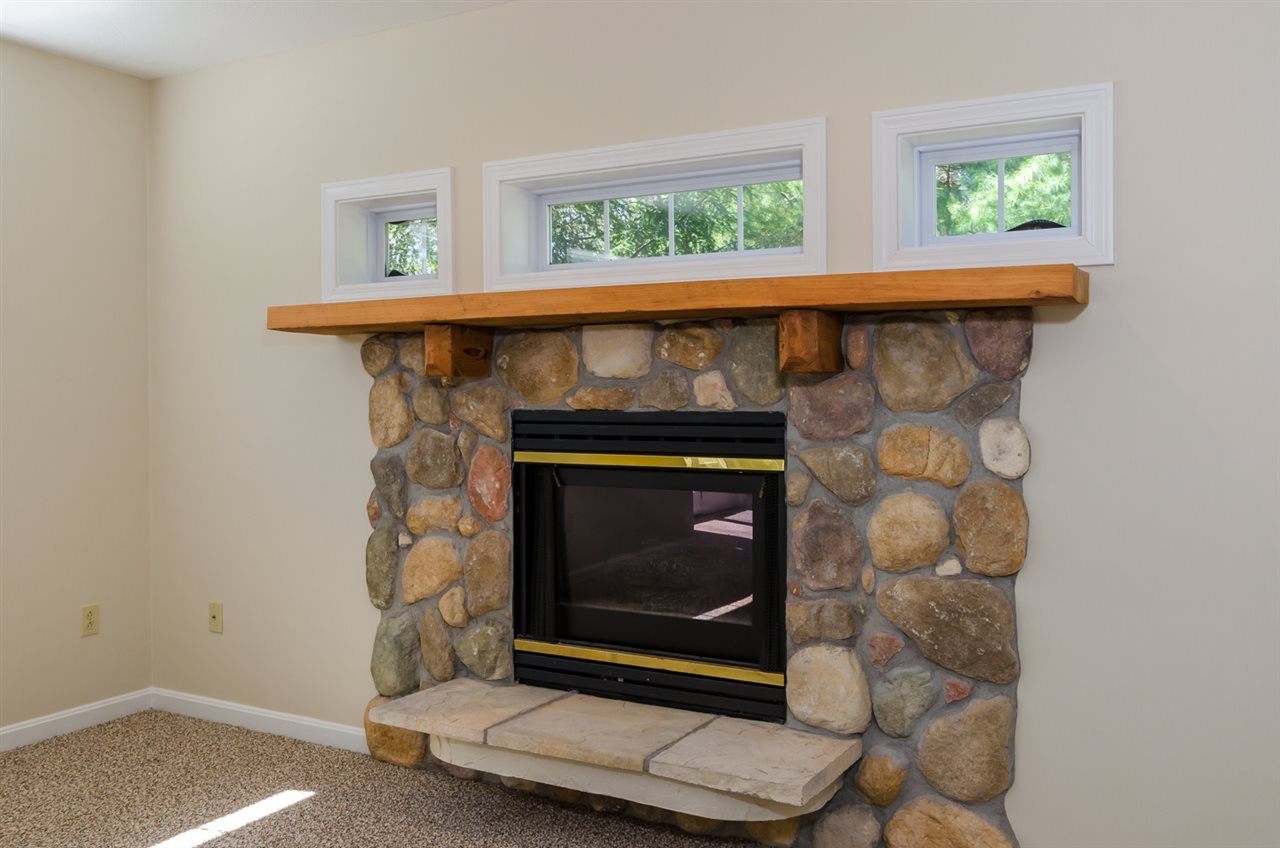 261 Pine Hill Road Hollis, NH 03049 - Photo 10 of 40