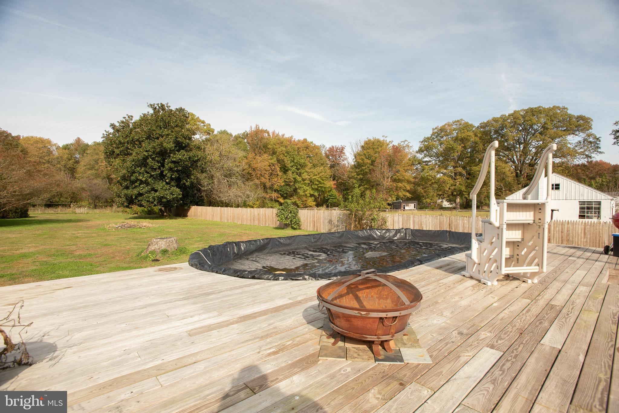175 Elk Forest Road Elkton, MD 21921 - Photo 28 of 36 Pool with deck