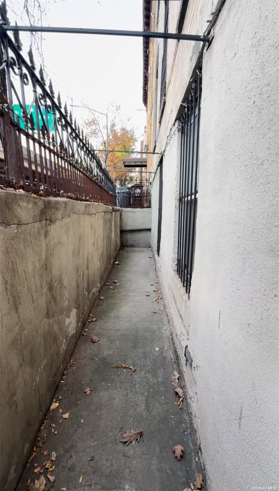 695 Meeker Avenue, Unit 6 Brooklyn, NY 11222 - Photo 11 of 17 a view of a balcony with stairs