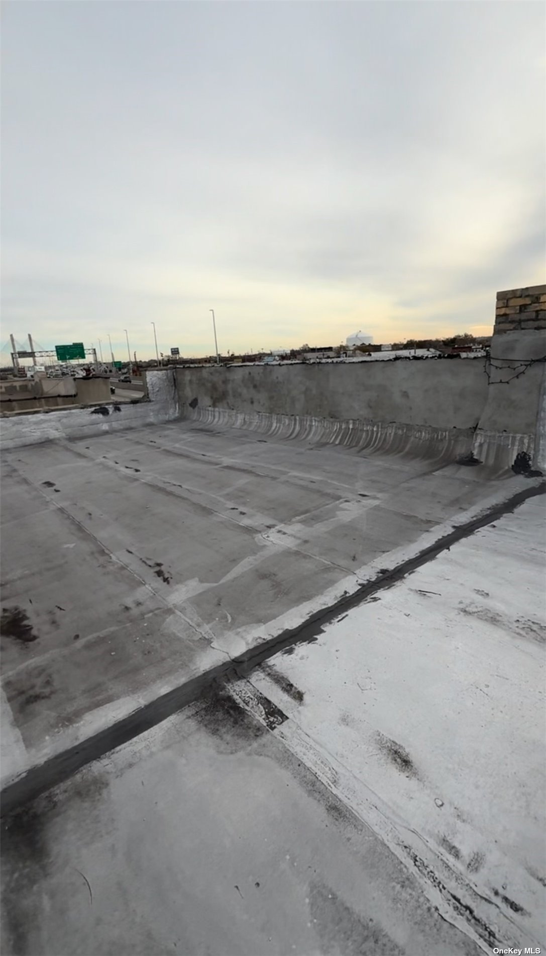 695 Meeker Avenue, Unit 6 Brooklyn, NY 11222 - Photo 10 of 17 an view of beach and ocean