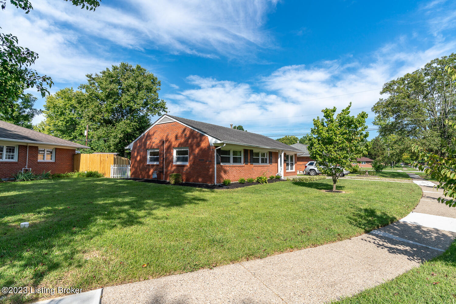 2939 Rio Rita Avenue Louisville, KY 40220 - Photo 3 of 38 003-2939-3