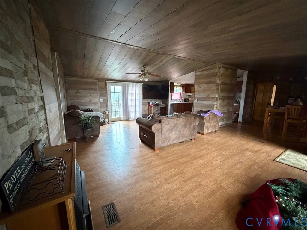 509 Grouse Ridge Road Max Meadows, VA 24360 - Photo 5 of 34