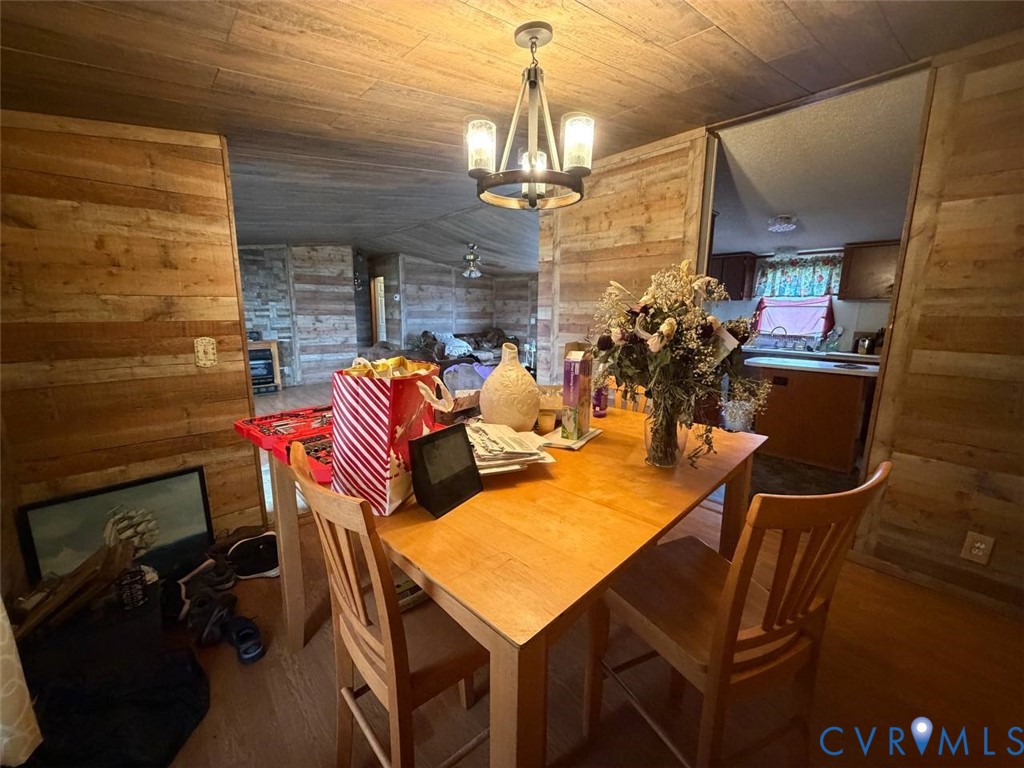 509 Grouse Ridge Road Max Meadows, VA 24360 - Photo 7 of 34