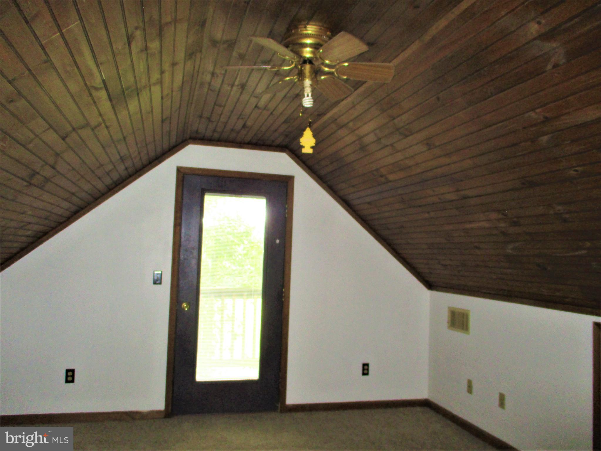 858 New Hope Road Berkeley Springs, WV 25411 - Photo 19 of 22 Gallery Image 19