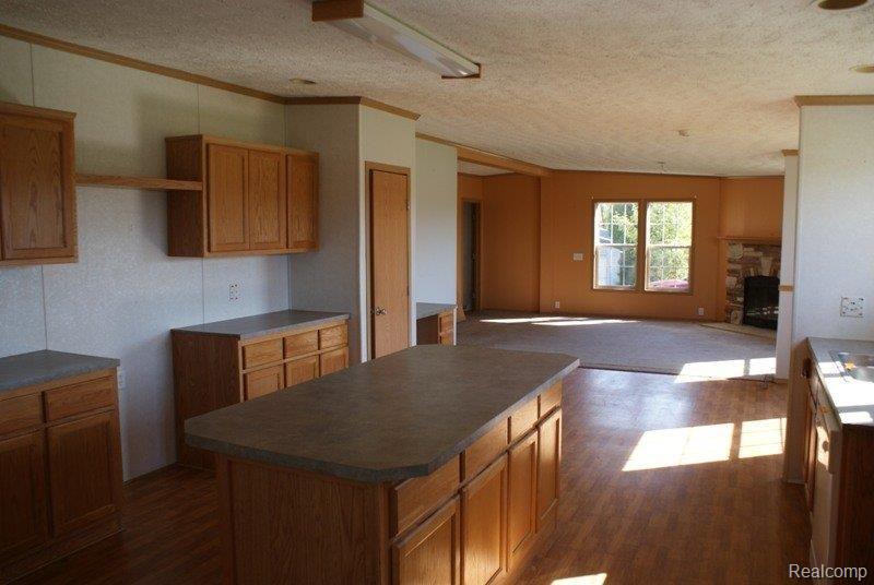 3828 Peters Road Columbiaville, MI 48421 - Photo 9 of 23 DSC05076
