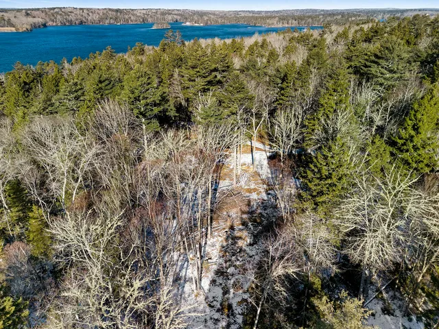 $169,000 | 1 Fiske Lane, Pemaquid, ME 04558