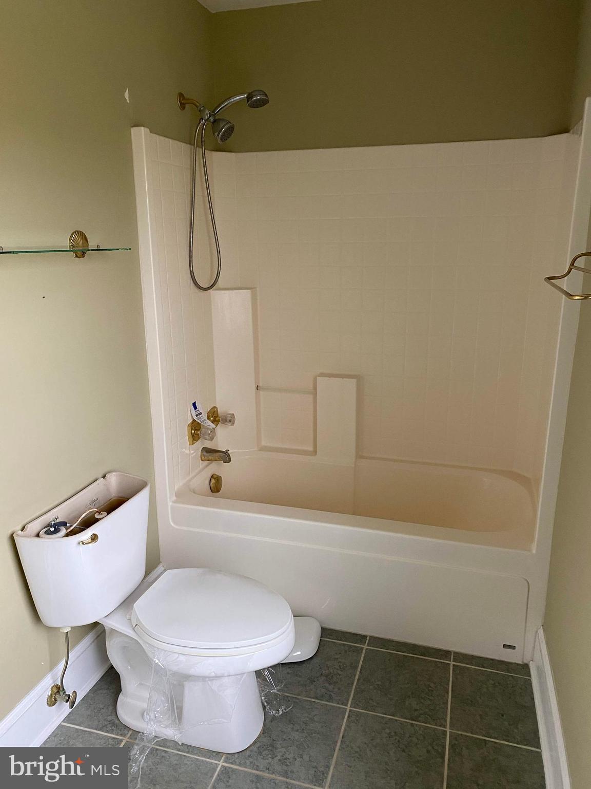 3609 Cimmeron Road York, PA 17402 - Photo 34 of 34 Bathroom 2 - upper level