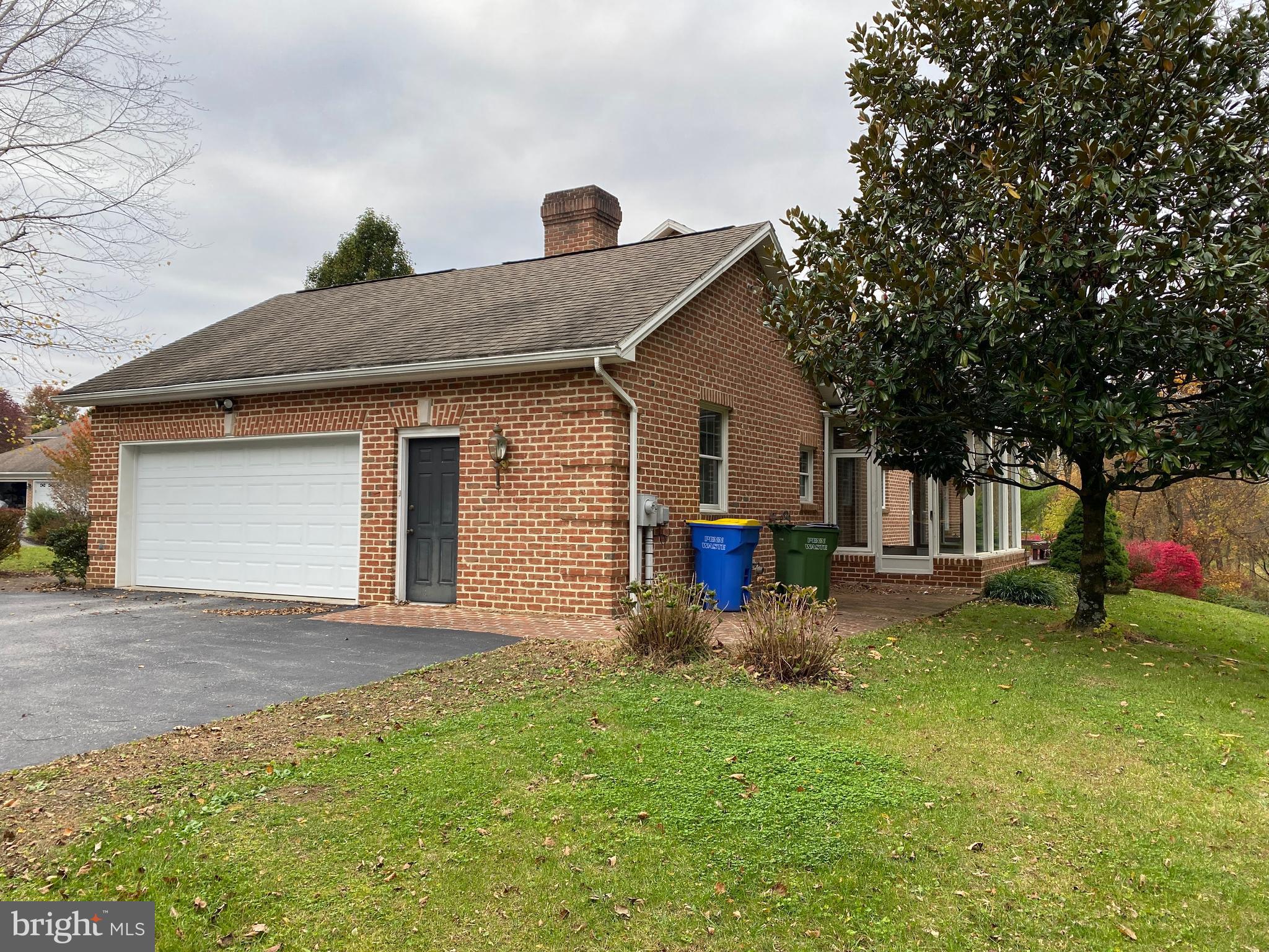 3609 Cimmeron Road York, PA 17402 - Photo 5 of 34 Gallery Image 5