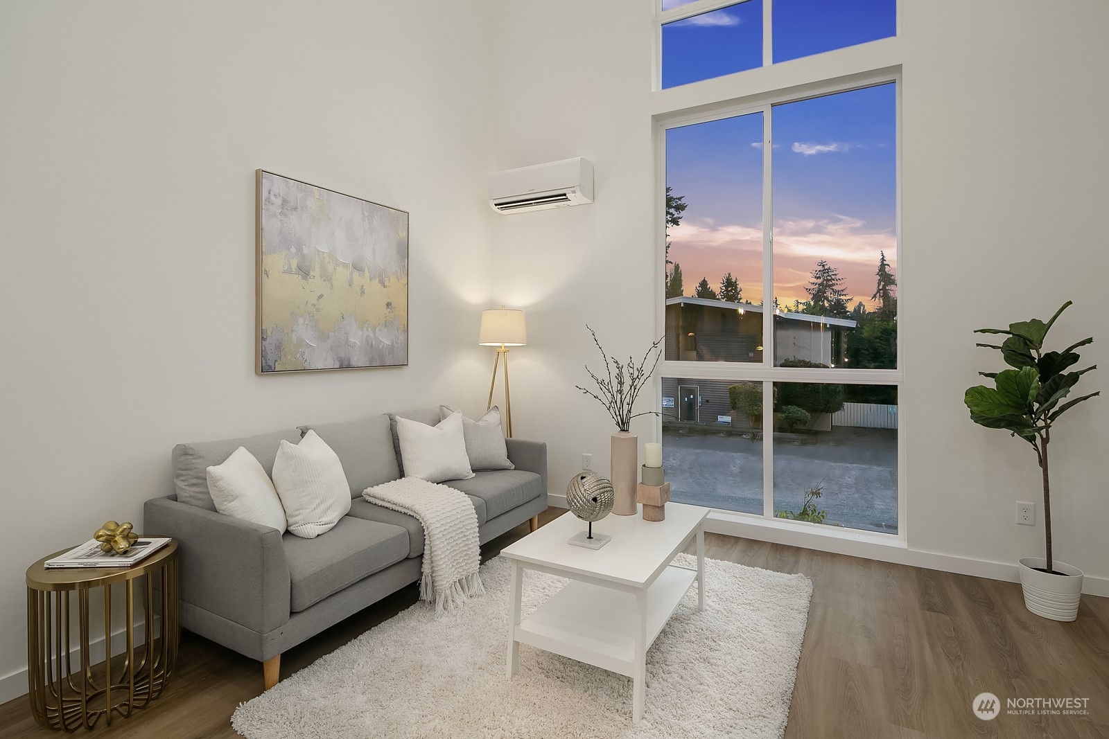 3112 Northeast 120th Street Seattle, WA 98125 - Photo 3 of 26 a living room with furniture
