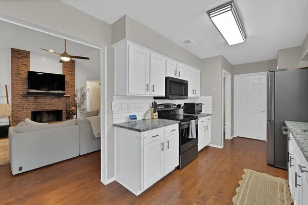 $3,000 | 6700 Aimpoint Drive, Plano, TX 75023