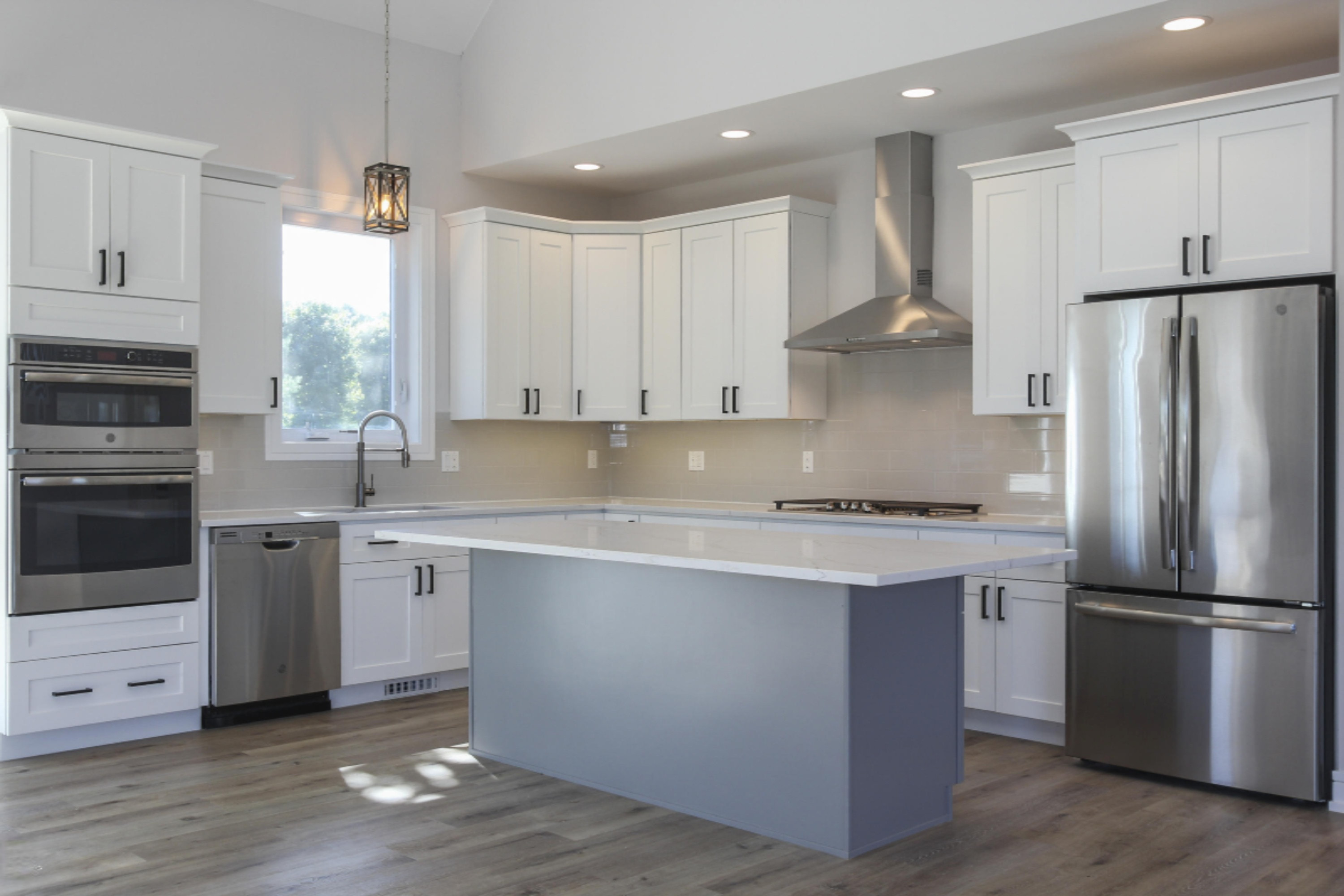 19509 Kluver Road New Buffalo, MI 49117 - Photo 5 of 40 Kitchen