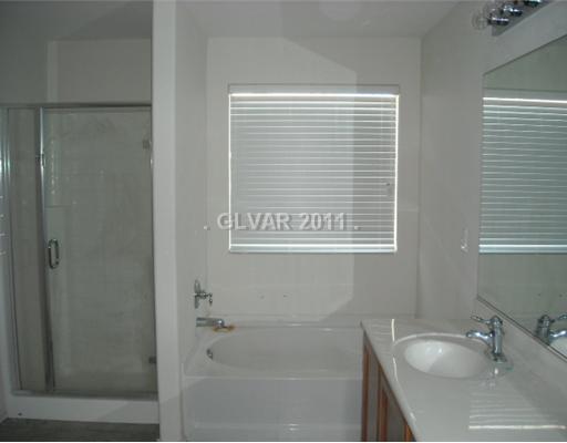 2725 Rimbaud Street Henderson, NV 89044 - Photo 10 of 15 Master Bath/Spa.
