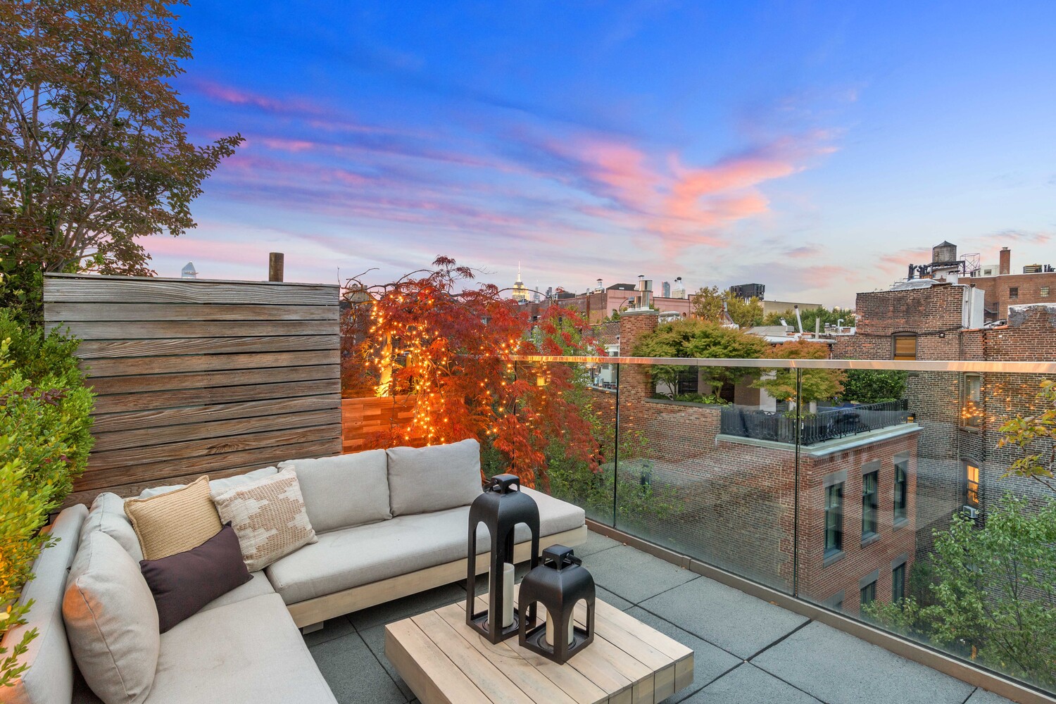 430 Hudson Street Manhattan, NY 10014 - Photo 22 of 35 a view of a terrace with couches