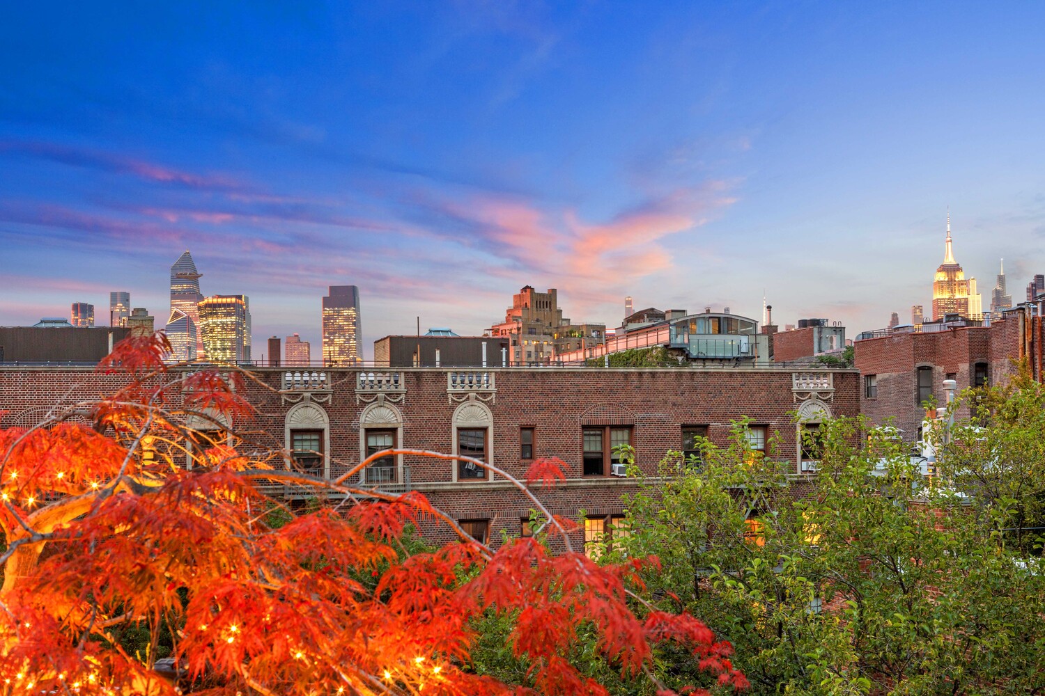 430 Hudson Street Manhattan, NY 10014 - Photo 23 of 35 a view of a city