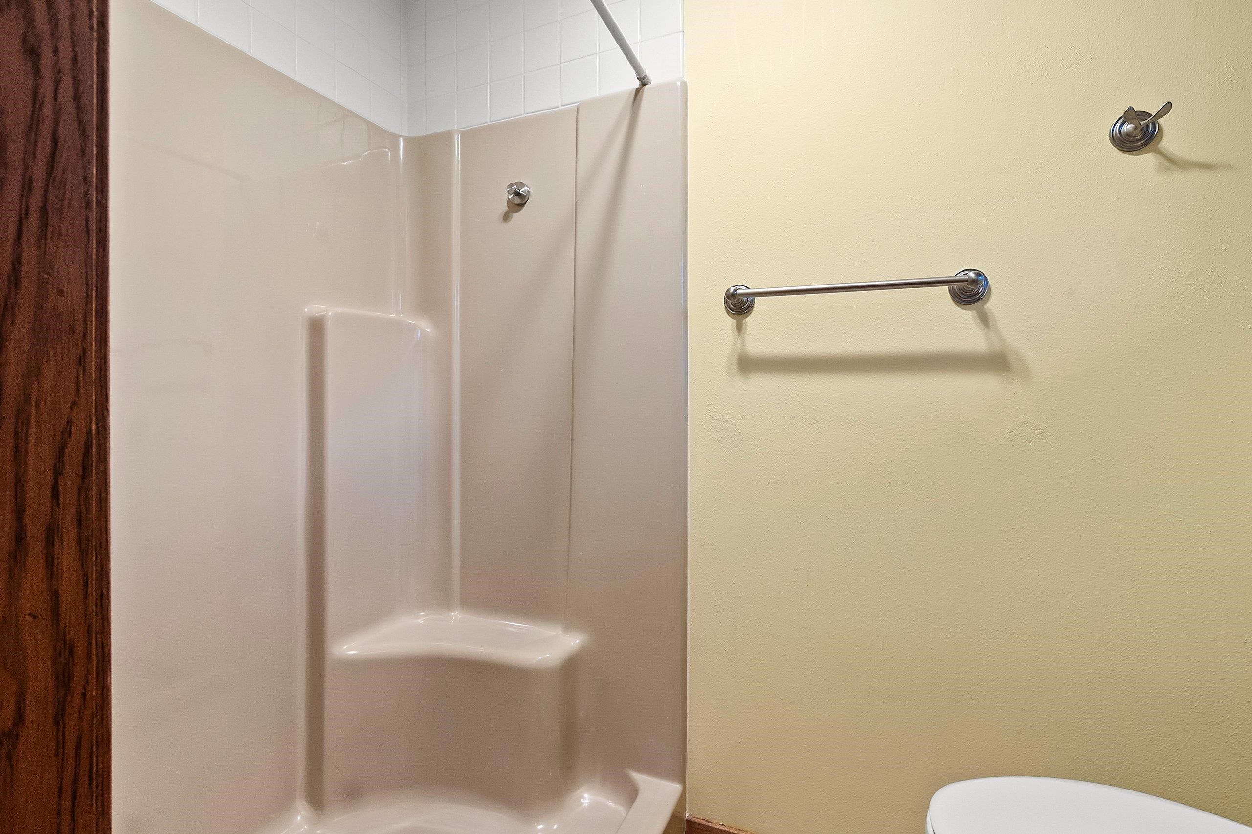 5531 Long Court Appleton, WI 54914 - Photo 36 of 60