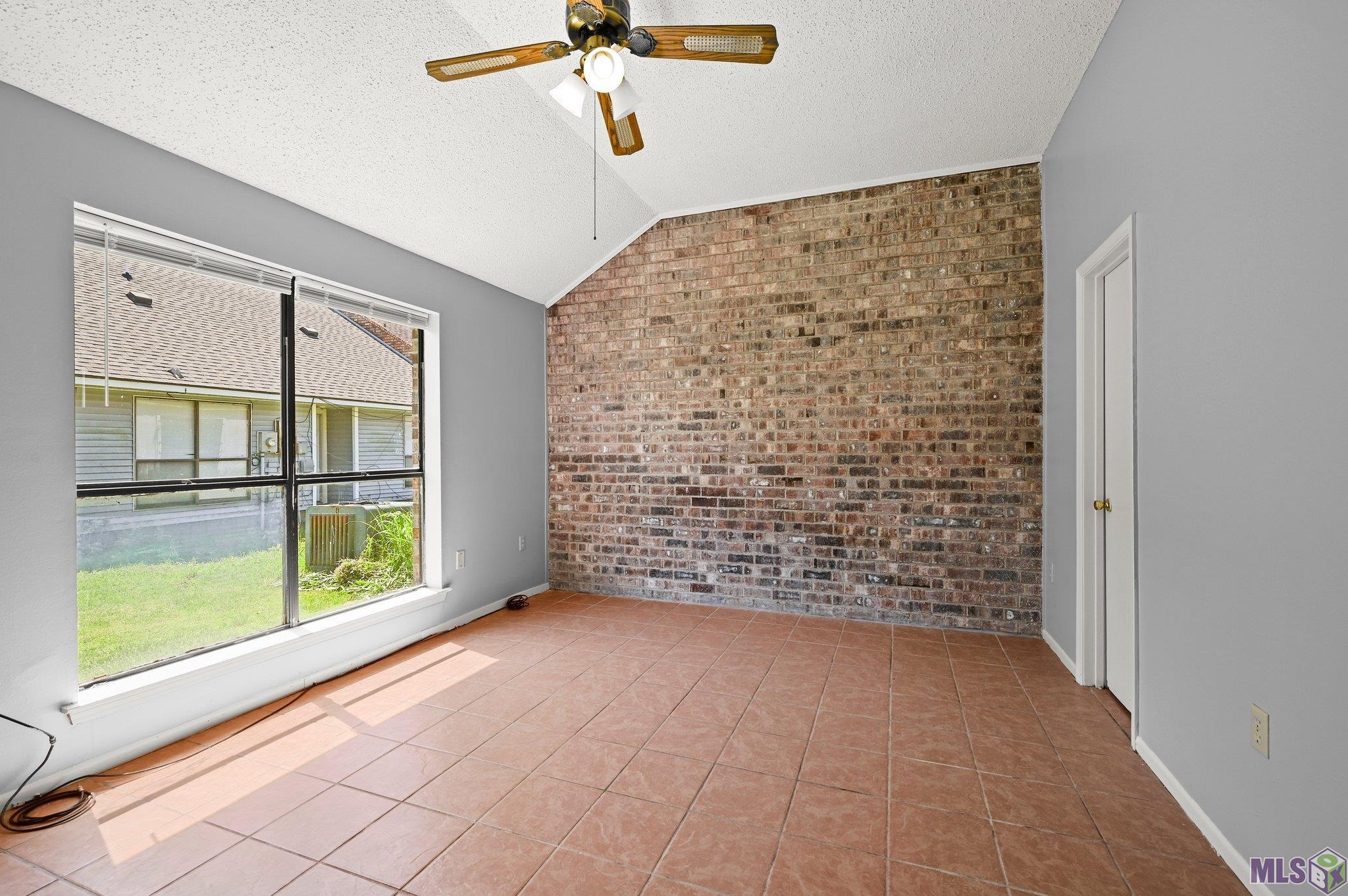 8826 Pecan Tree Drive Baton Rouge, LA 70810 - Photo 12 of 18 Bedroom