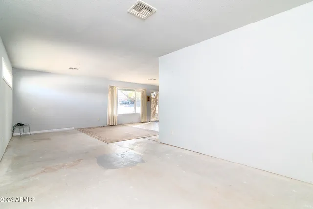 $250,000 | 214 South Hing Drive, Superior, AZ 85173