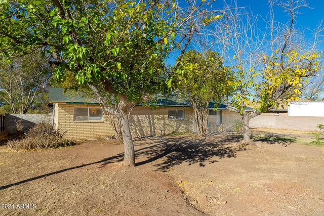 $250,000 | 214 South Hing Drive, Superior, AZ 85173