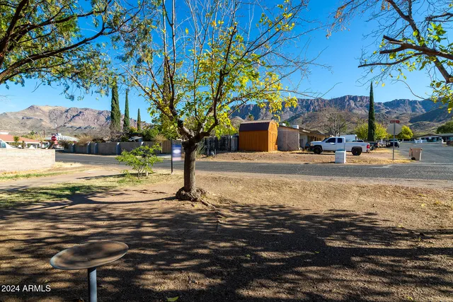 $250,000 | 214 South Hing Drive, Superior, AZ 85173