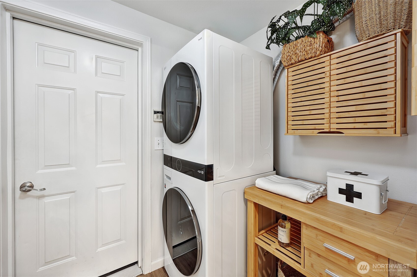 8828 238th Street Southwest, Unit B4 Edmonds, WA 98026 - Photo 16 of 37 a utility room with dryer and washer
