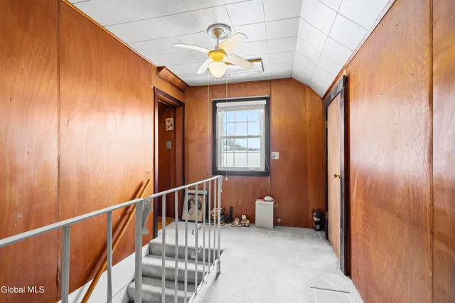 $250,000 | 268 Maryland Avenue East, East Greenbush, NY 12144