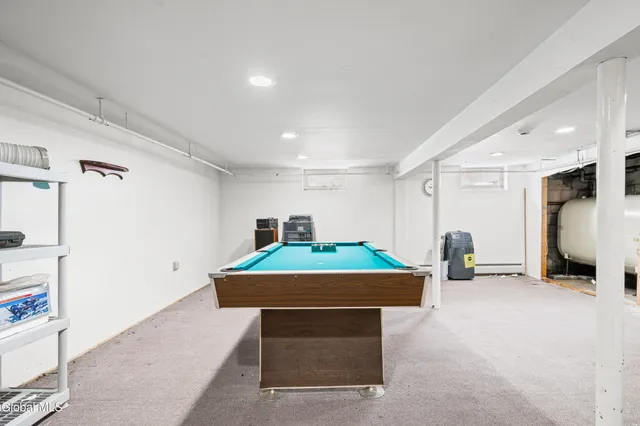 $250,000 | 268 Maryland Avenue East, East Greenbush, NY 12144