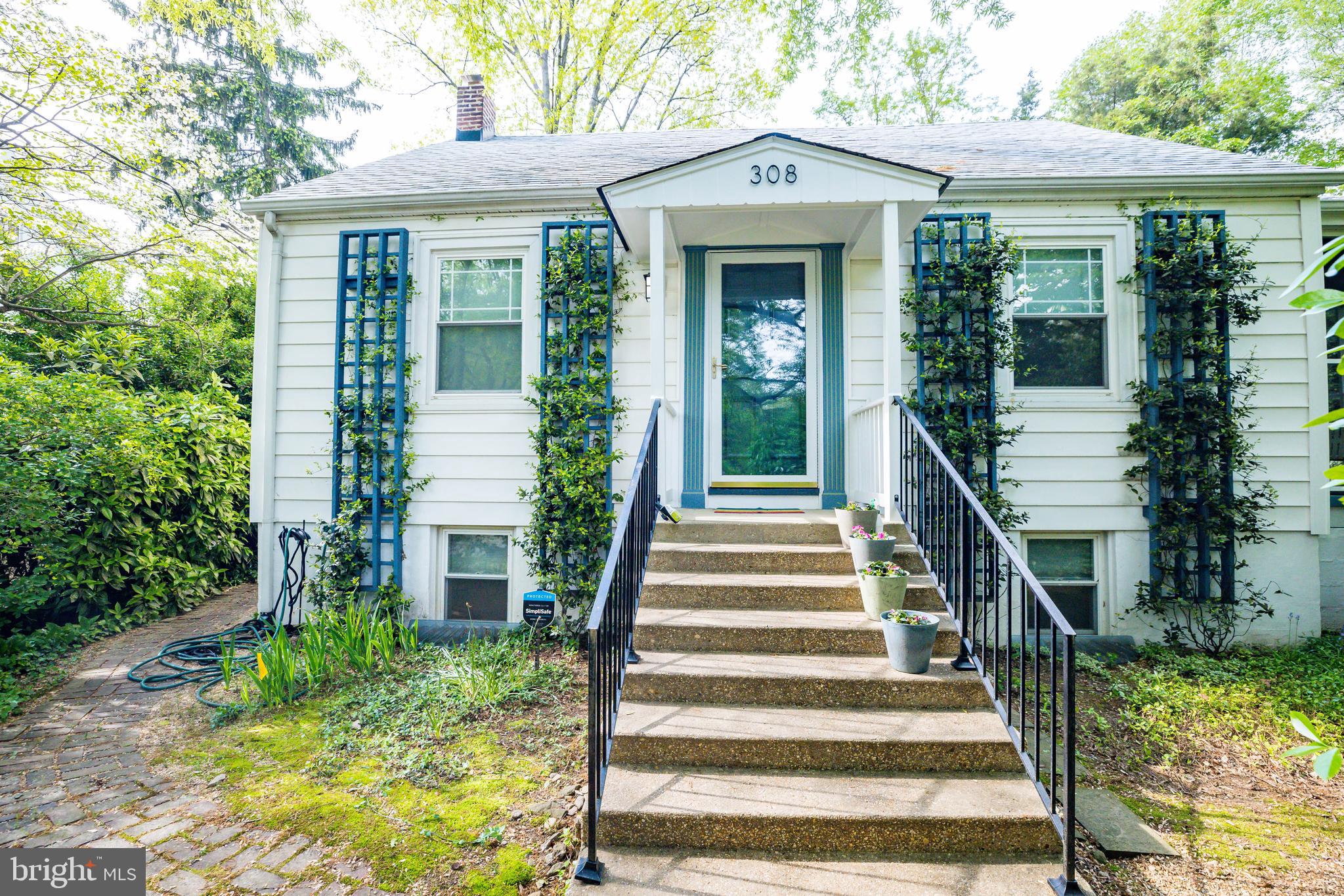 308 Franklin Place Silver Spring, MD 20901 - Photo 1 of 25 Charming cape cod.